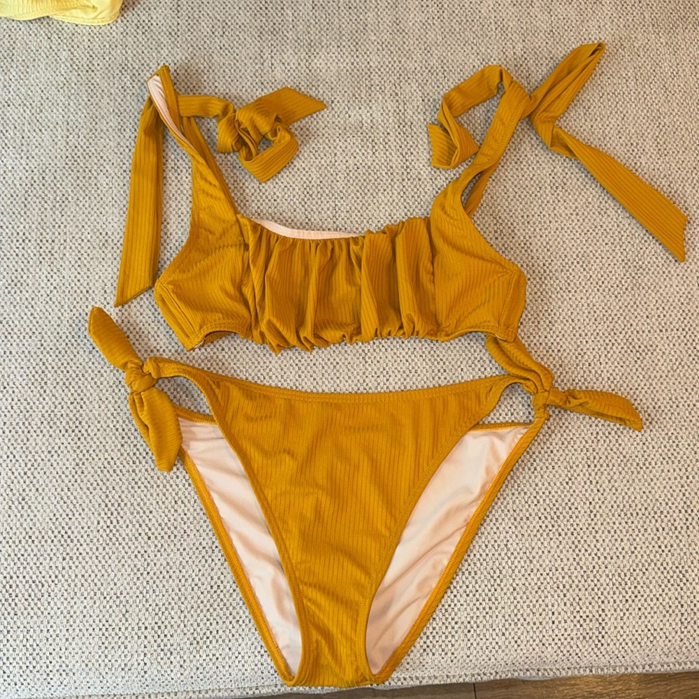 Mink pink bikini